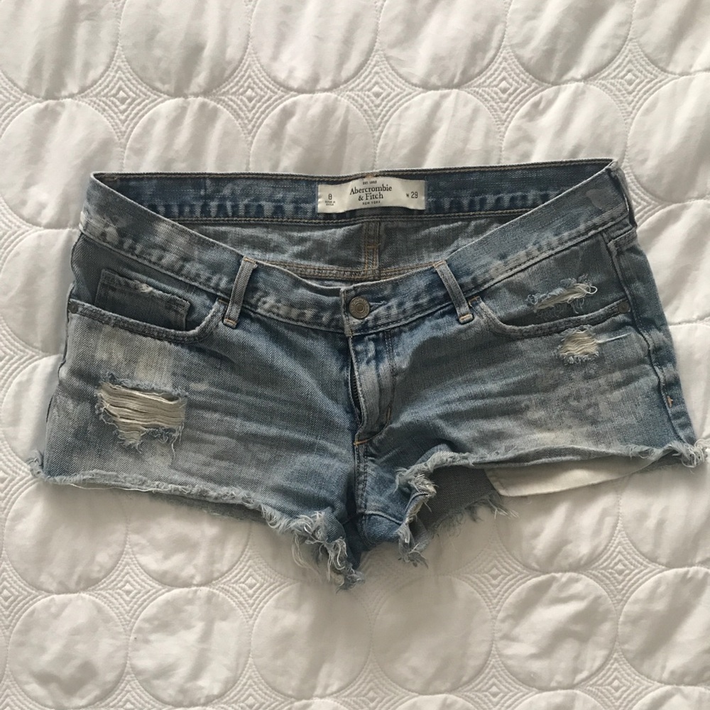Abercrombie and Fitch cut off shorts